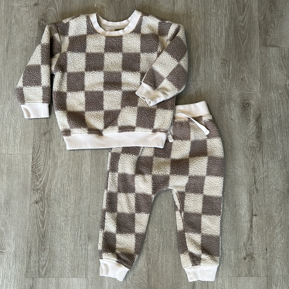 Baby Gap Toddler Checkered Sherpa Set Sweatshirt Sweatpants Size 18-24 Months